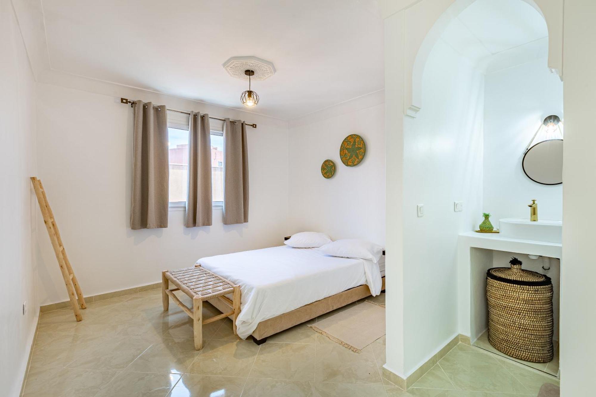 Riad Dar Juma, Suites & Appartements, Spa & Piscine Chauffee Марракеш Экстерьер фото