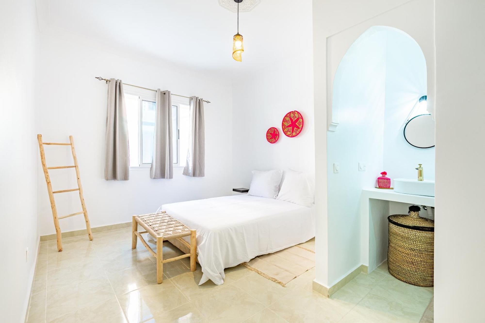 Riad Dar Juma, Suites & Appartements, Spa & Piscine Chauffee Марракеш Экстерьер фото