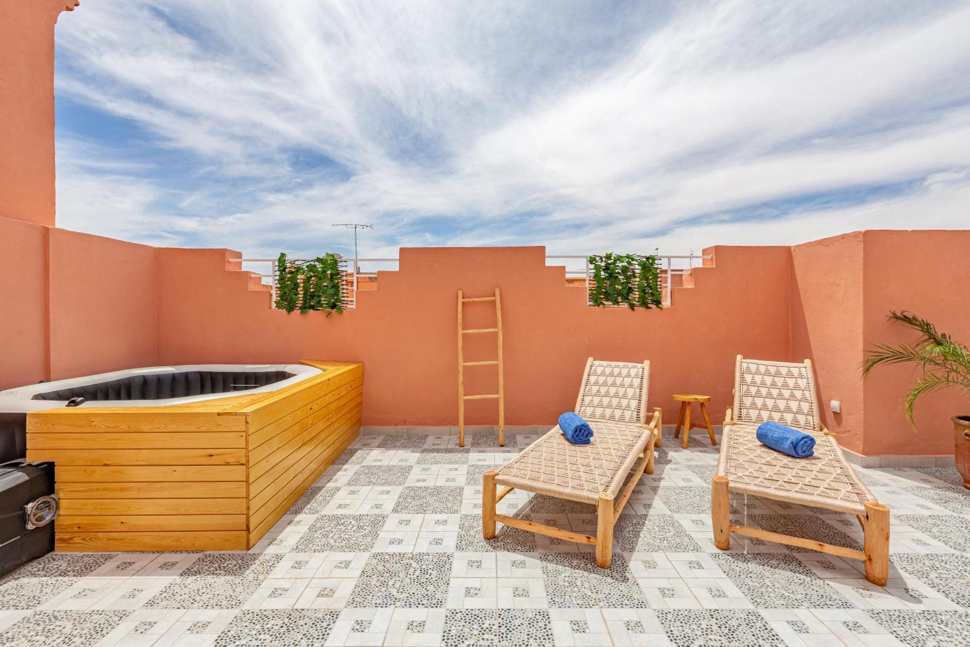Riad Dar Juma, Suites & Appartements, Spa & Piscine Chauffee Марракеш Экстерьер фото