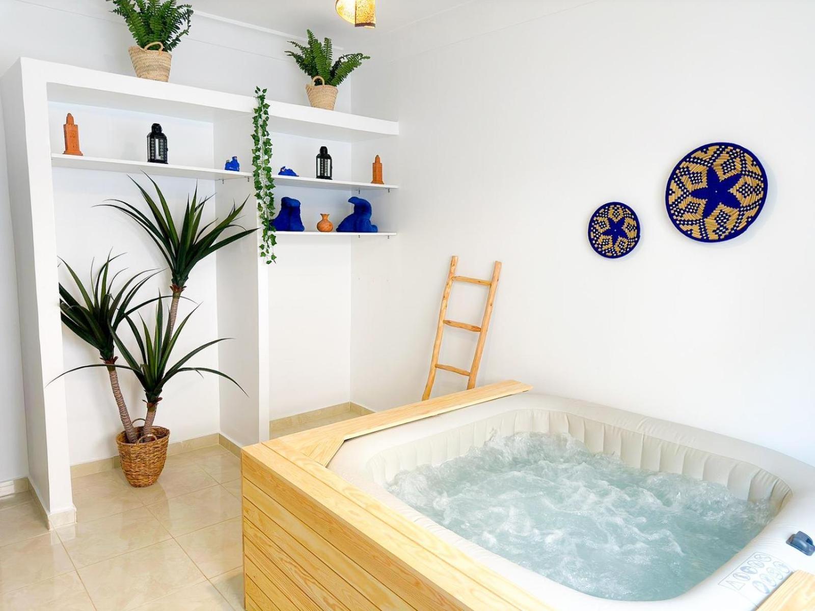Riad Dar Juma, Suites & Appartements, Spa & Piscine Chauffee Марракеш Экстерьер фото
